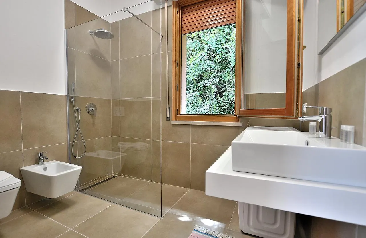 Residenza Candor With Pool Malcesine